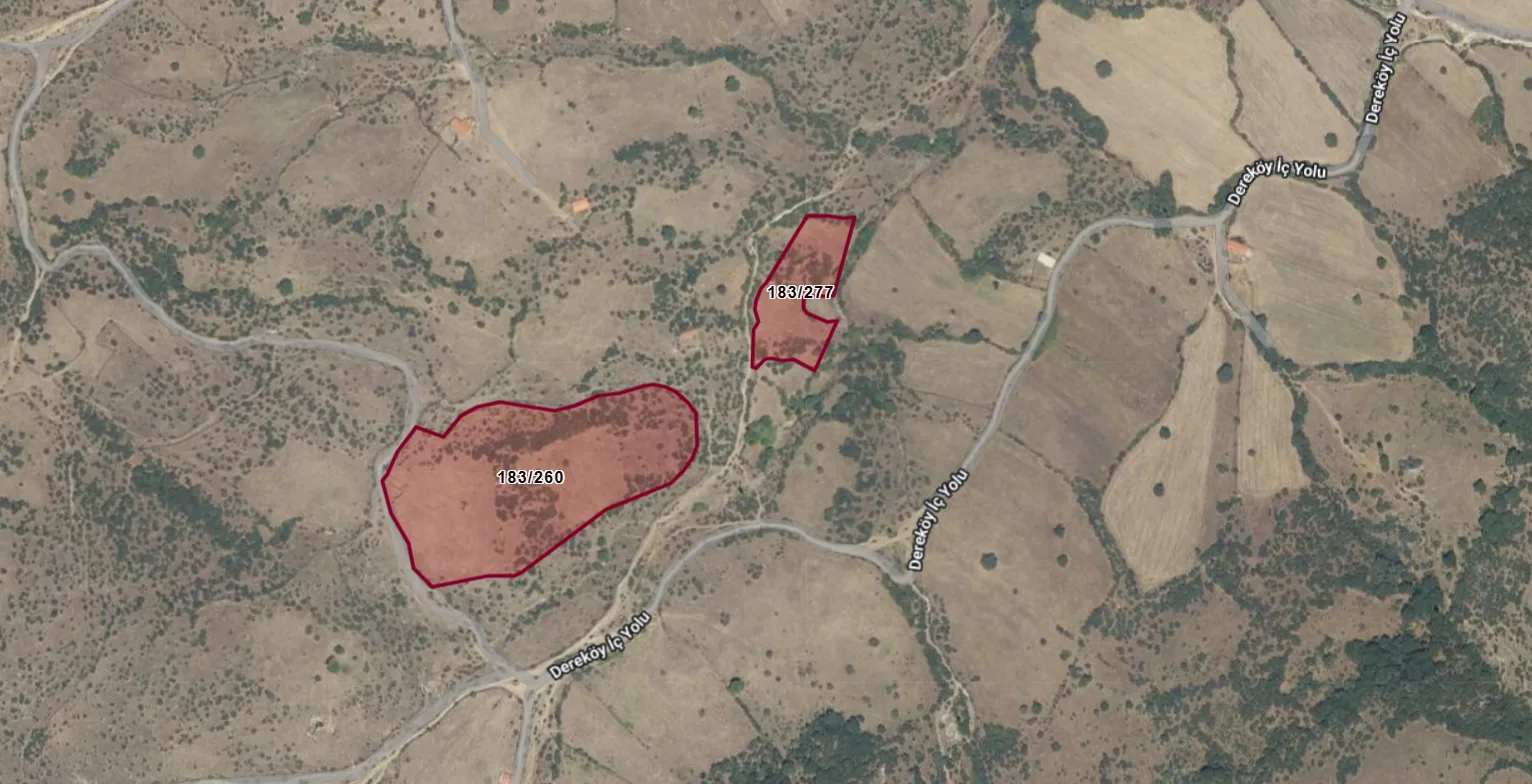26.416 m2 iki tapudan oluşan mera içinde tapuya işli çiftlik.