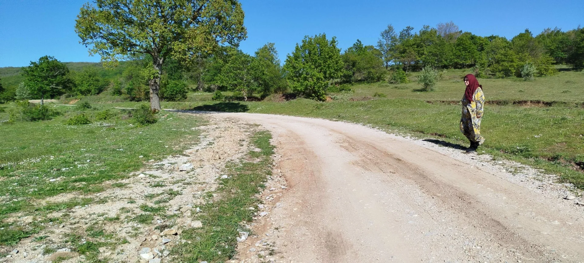 Keşif Arazi 2.130 m2Satılık Tarla Balıkesir Manyas İrşadiye 142 ada 22 parsel.